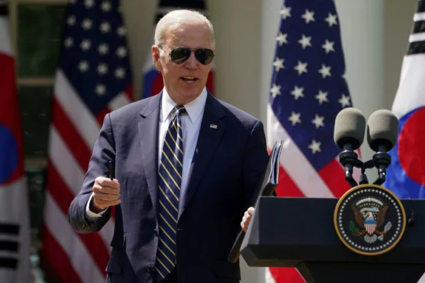 president-biden-and-republicans-resume-talks-to-avert-potential-us-debt-default