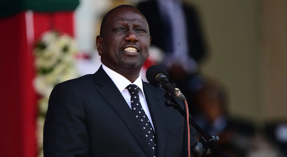 president-of-kenya-tells-citizens-to-get-rid-of-us-dollars