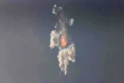 elon-musks-starship-rocket-explodes-on-maiden-flight