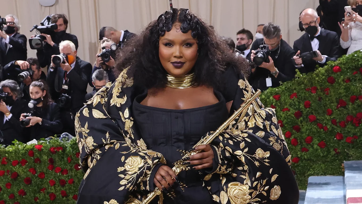lizzo-criticizes-met-gala-for-lack-of-amenities