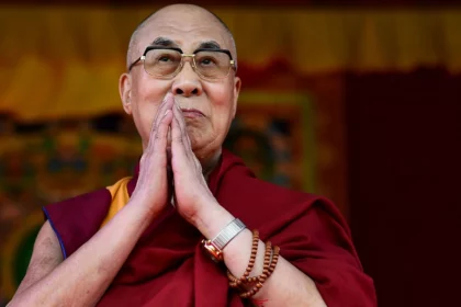 dalai-lama-apologizes-for-inappropriate-behavior-regrets-asking-child-to-suck-my-tongue
