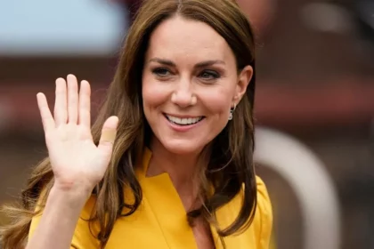kate-middleton-opens-up-about-royalty-and-insecurities-during-mental-health-awareness-week-visit