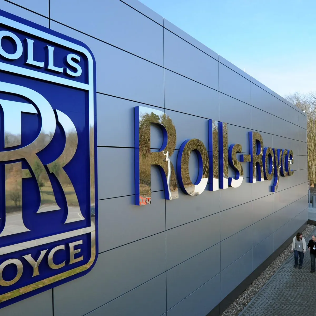 rolls-royce-to-cut-thousands-of-jobs-in-turnaround-plan