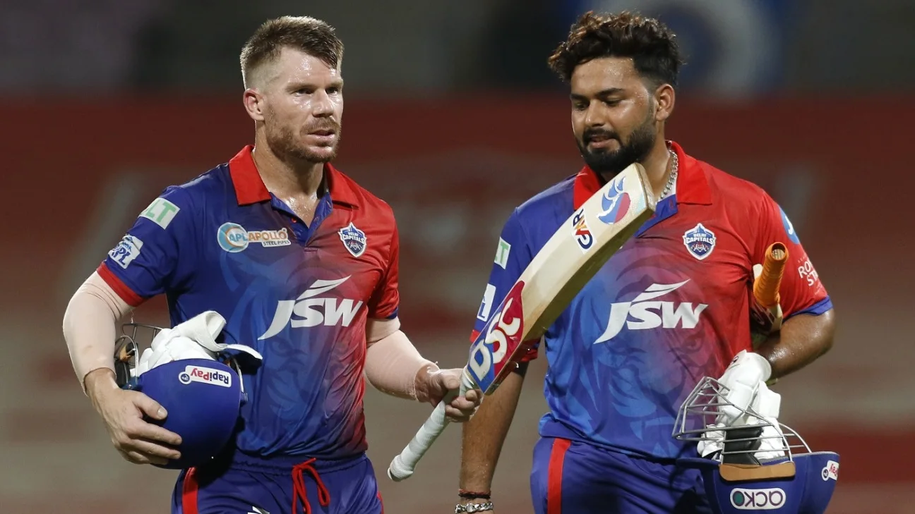 ipl-dehli-capitals-bats-and-kits-stolen-in-transit-david-warner-mitchell-marsh-among-victims