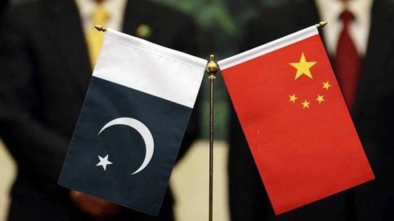 china-rolls-over-2-4-billion-loan-for-pakistan-to-overcome-the-economic-crisis-pakistan-fm-says