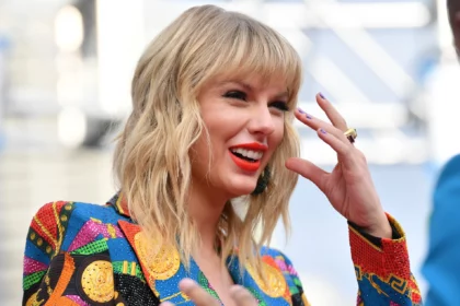 taylor-swift-collaborates-with-the-national-on-emotional-duet-amidst-joe-alwyn-breakup-rumors