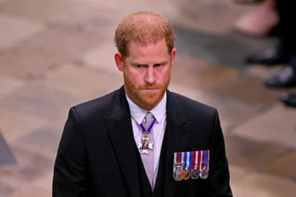 prince-harry-reportedly-declines-invite-for-royal-portraits-after-fathers-coronation