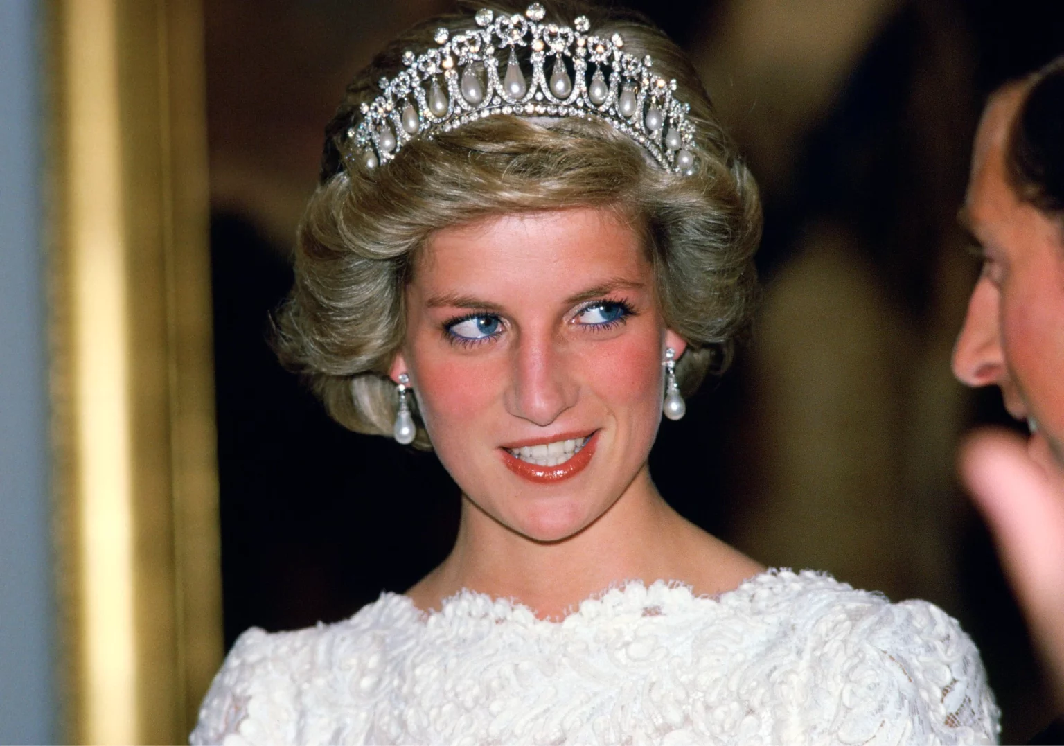 how-did-princess-diana-respond-when-she-was-asked-in-an-interview-whether-she-thought-she-could-ever-be-queen