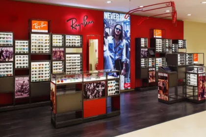 ray-ban-maker-sued-for-inflating-prices-by-as-much-as-1000-percent