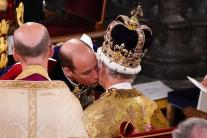 king-charles-iii-overwhelmed-with-emotion-at-coronation-ceremony-with-prince-william