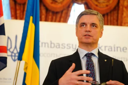 ukraine-discharged-ambassador-to-uk-after-criticism-of-presidents-response