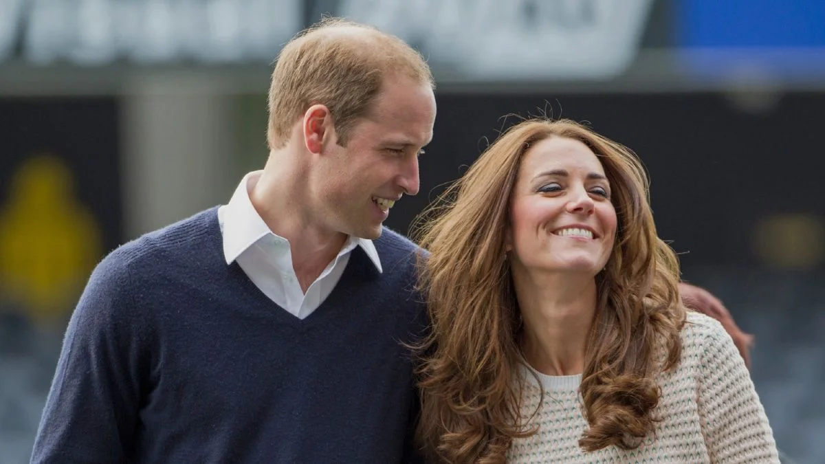 netflix-reveals-first-look-of-prince-william-and-kate-middleton-from-the-crown-season-6