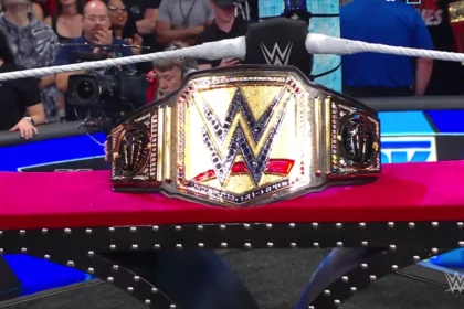 roman-reigns-get-a-new-merge-universal-championship