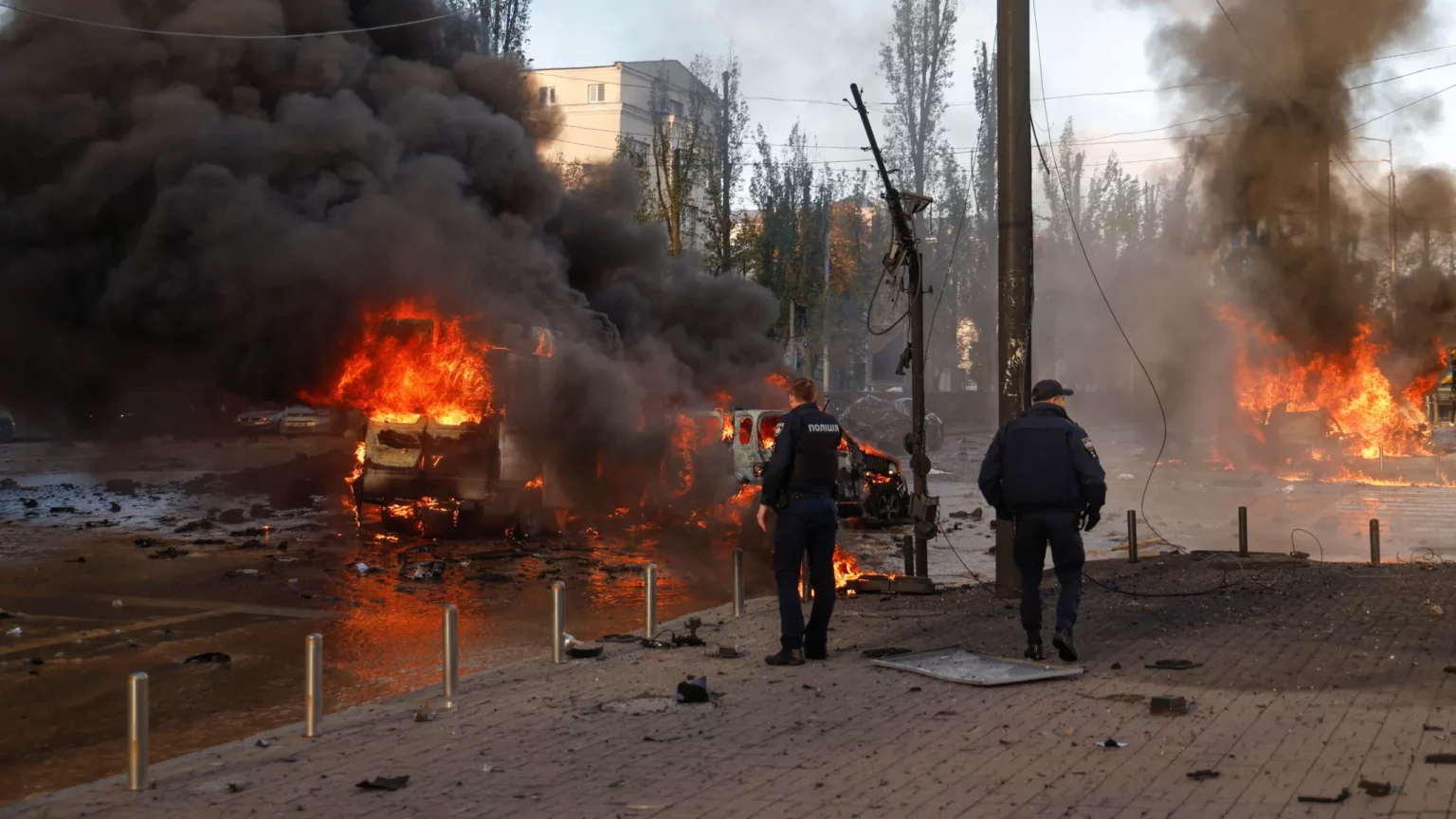 ukraine-army-reports-multiple-blasts-in-kyiv-alert-issued