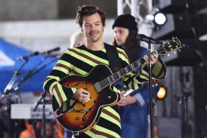 harry-styles-celebrates-one-year-anniversary-of-hit-album-harrys-house-with-gratitude-towards-fans