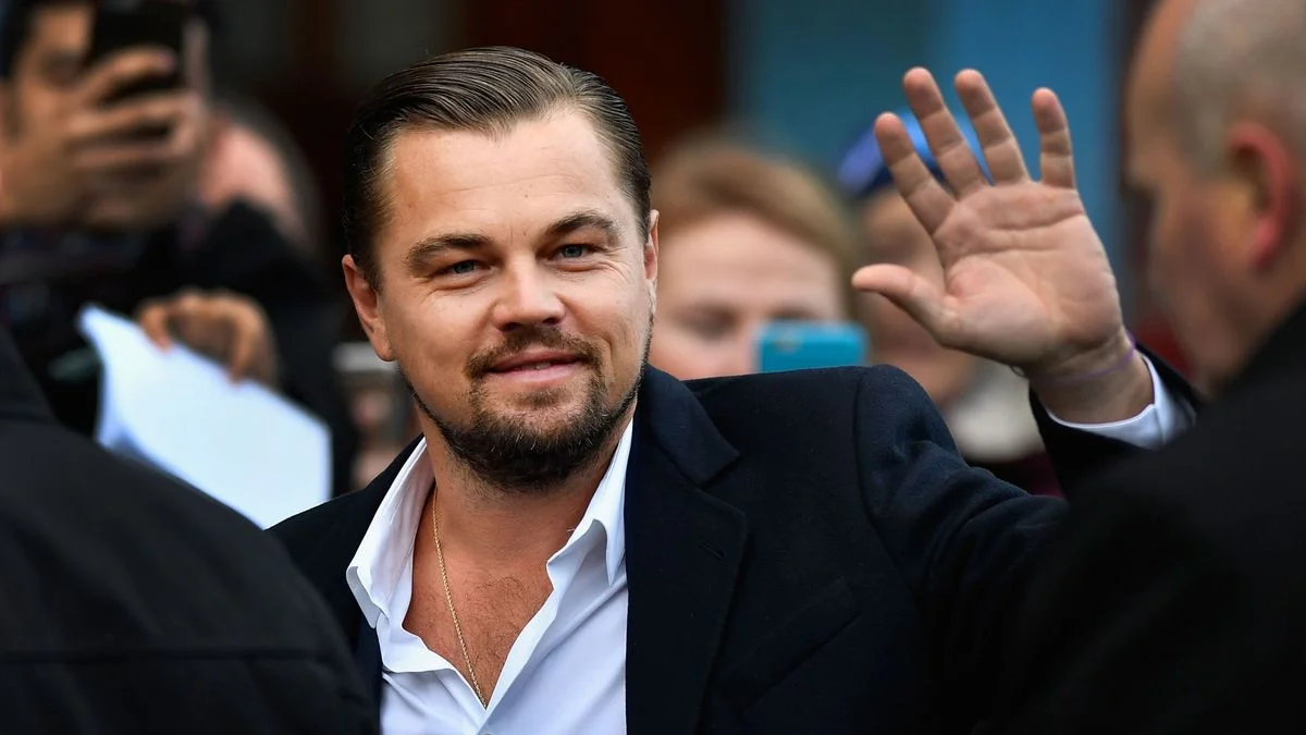 leonardo-dicaprio-testifies-in-trial-of-ex-fugees-rapper