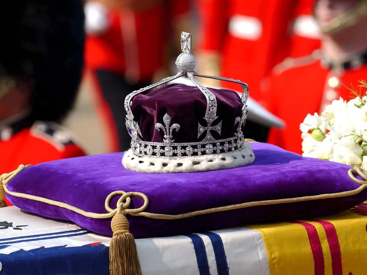the-most-controversial-stone-in-the-world-koh-i-noor