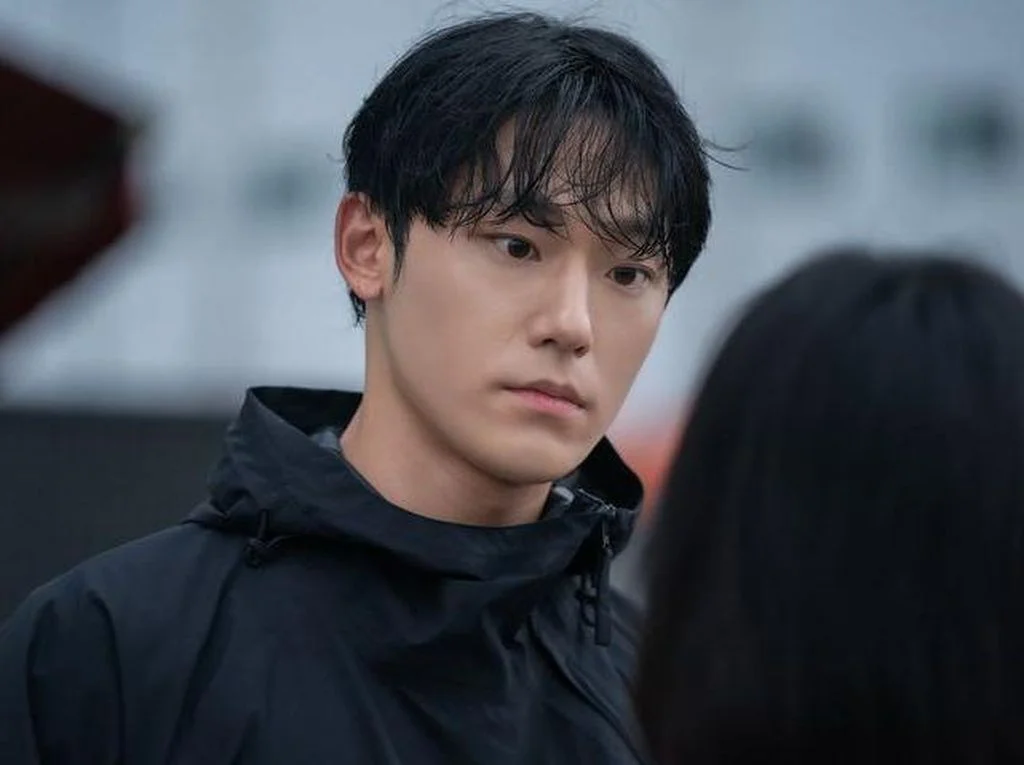 lee-do-hyun-talks-about-the-challenges-of-playing-a-complex-character-in-the-good-bad-mother