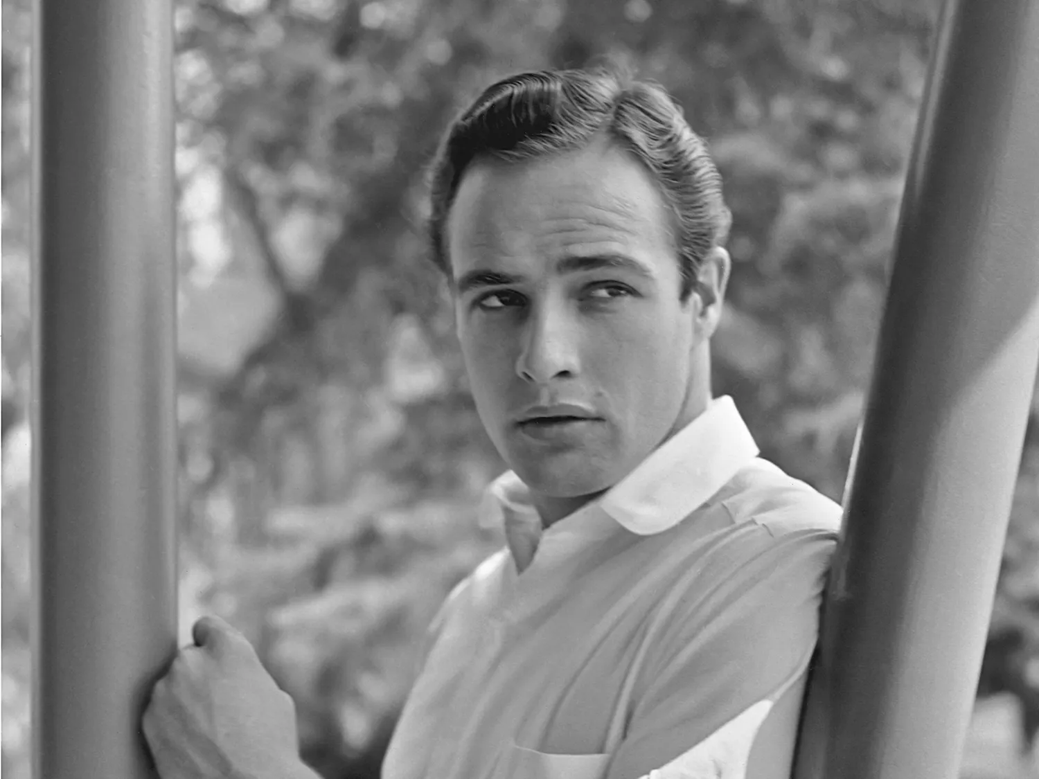 why-marlon-brando-rejected-an-oscar