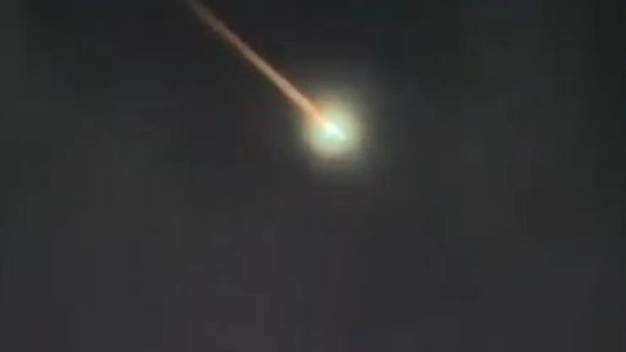 flashes-of-light-seen-over-australian-sky-likely-remnants-of-russian-rocket-space-agency