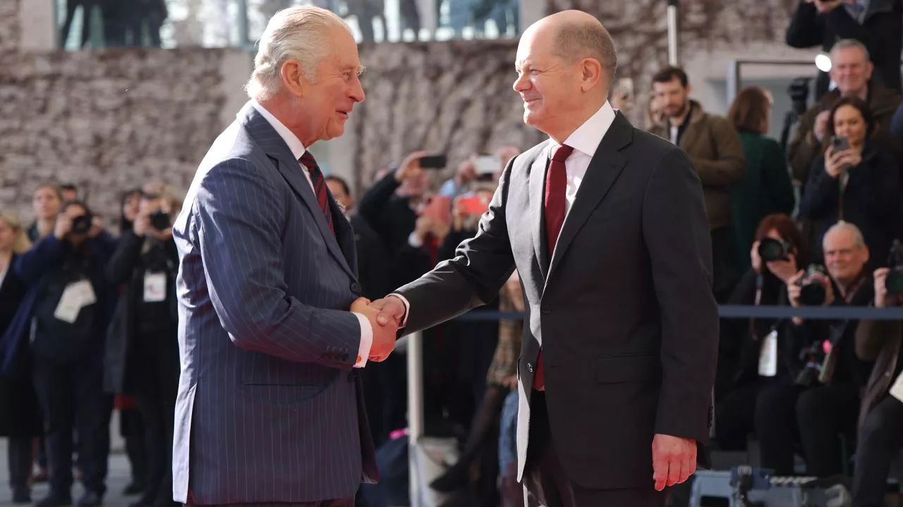 king-charles-praises-germanys-decision-to-supply-ukraine-with-arms