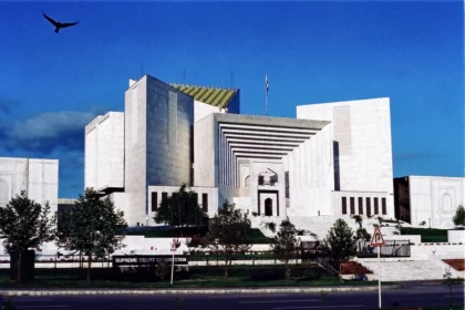 pakistan-parliament-passed-a-new-law-to-limit-the-chief-justices-powers