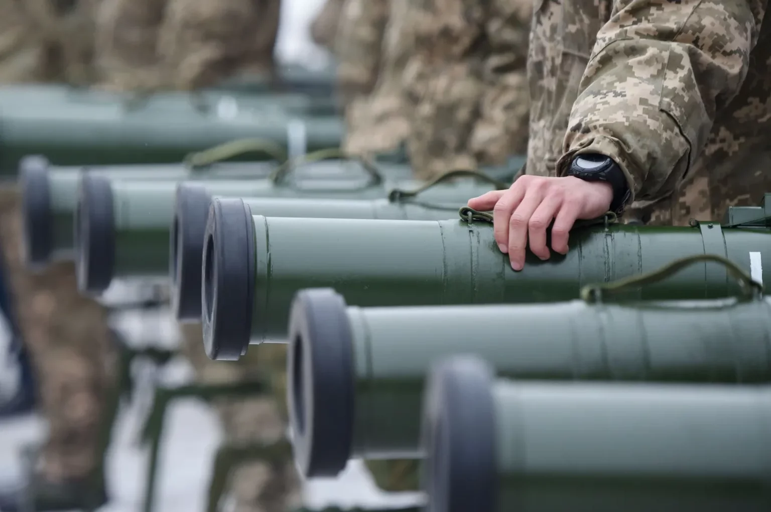 russia-accelerates-the-production-of-military-hardware-tenfold-amid-ukraine-war-report