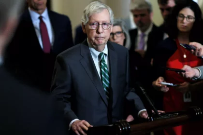 mitch-mcconnell-returns-to-us-senate-as-test-shows-no-evidence-of-stroke