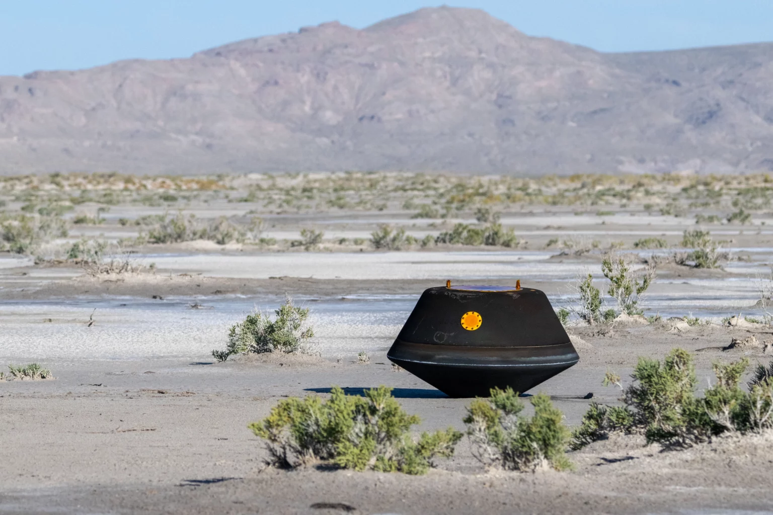 carrying-the-largest-asteroid-samples-the-nasa-capsule-lands-on-earth