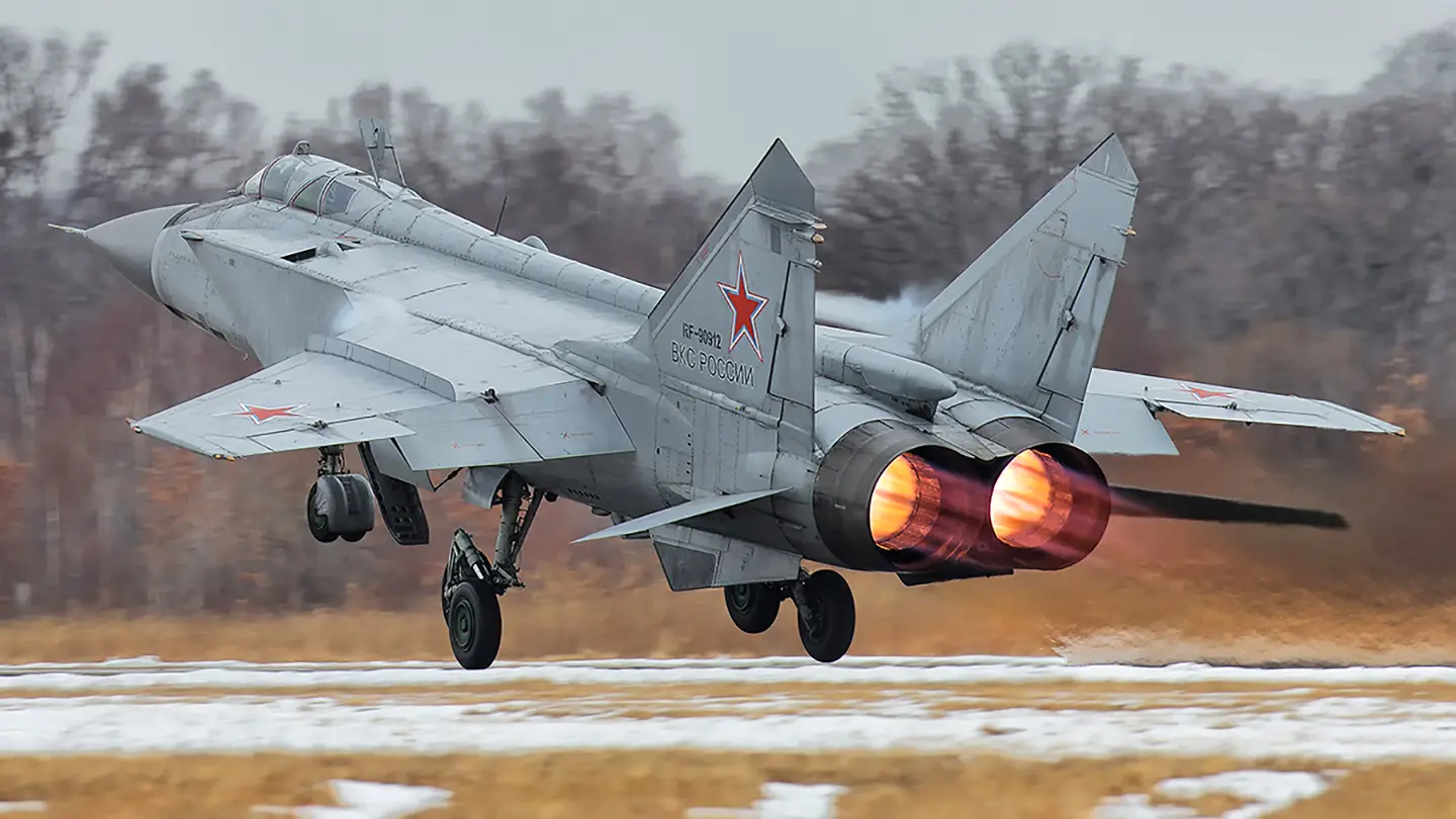 russian-mig-31-fighter-jets-carrying-kinzhal-hypersonic-missiles-ready-to-aerial-patrol-the-black-sea