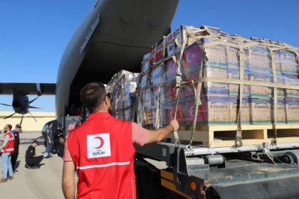 turkey-sends-two-cargo-planes-of-aid-to-egypt-for-gaza-health-minister