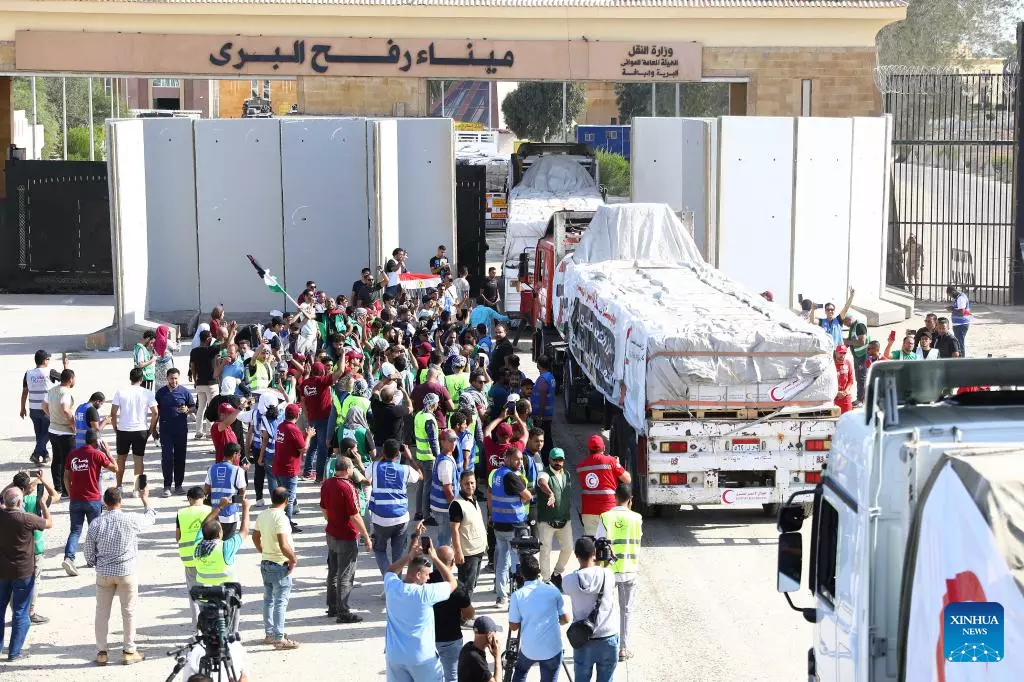 third-convoy-of-aid-trucks-bound-for-gaza-enters-rafah-crossing-from-egypt