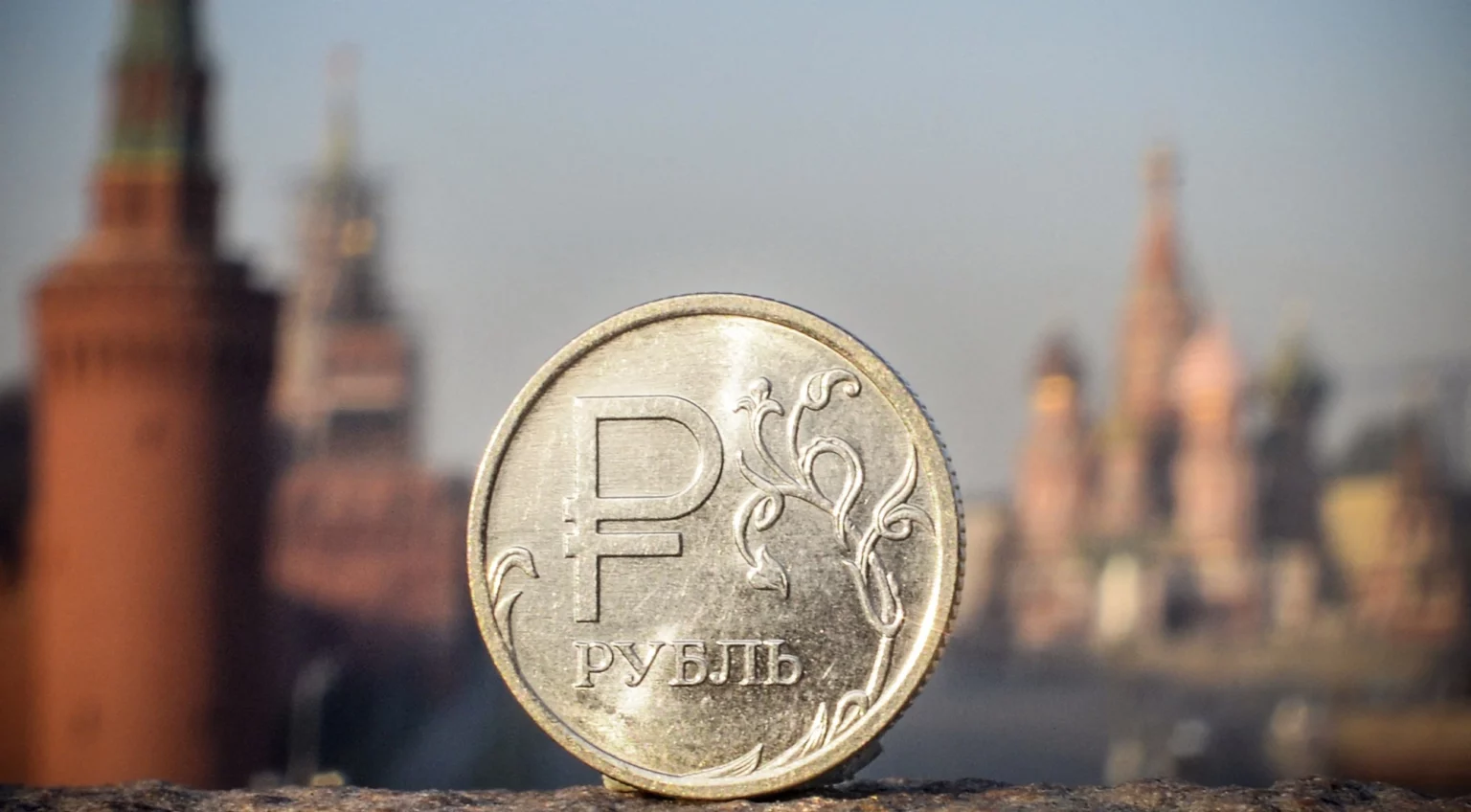 following-putins-reported-stability-of-the-russian-economy-the-ruble-fell-against-the-dollar
