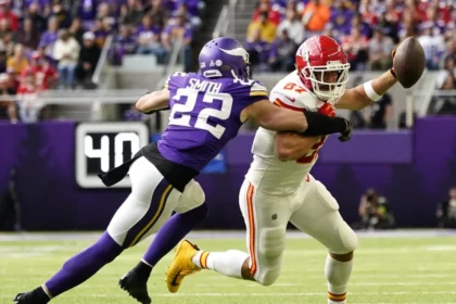 without-taylor-swift-in-the-stands-travis-kelce-and-the-chiefs-snag-a-win-over-the-vikings