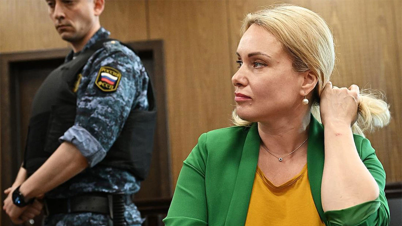 marina-ovsyannikova-fugitive-russian-journalist-who-protested-war-on-state-tv-gets-8-1-2-year-sentence