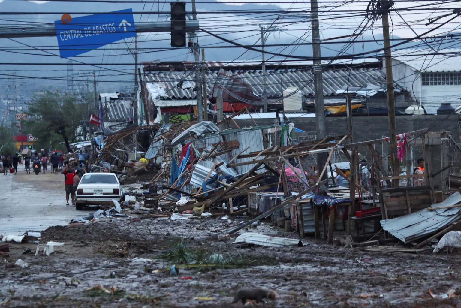 in-mexico-hurricane-otis-death-toll-climbs-to-48-and-caused-power-water-and-telephone-outages