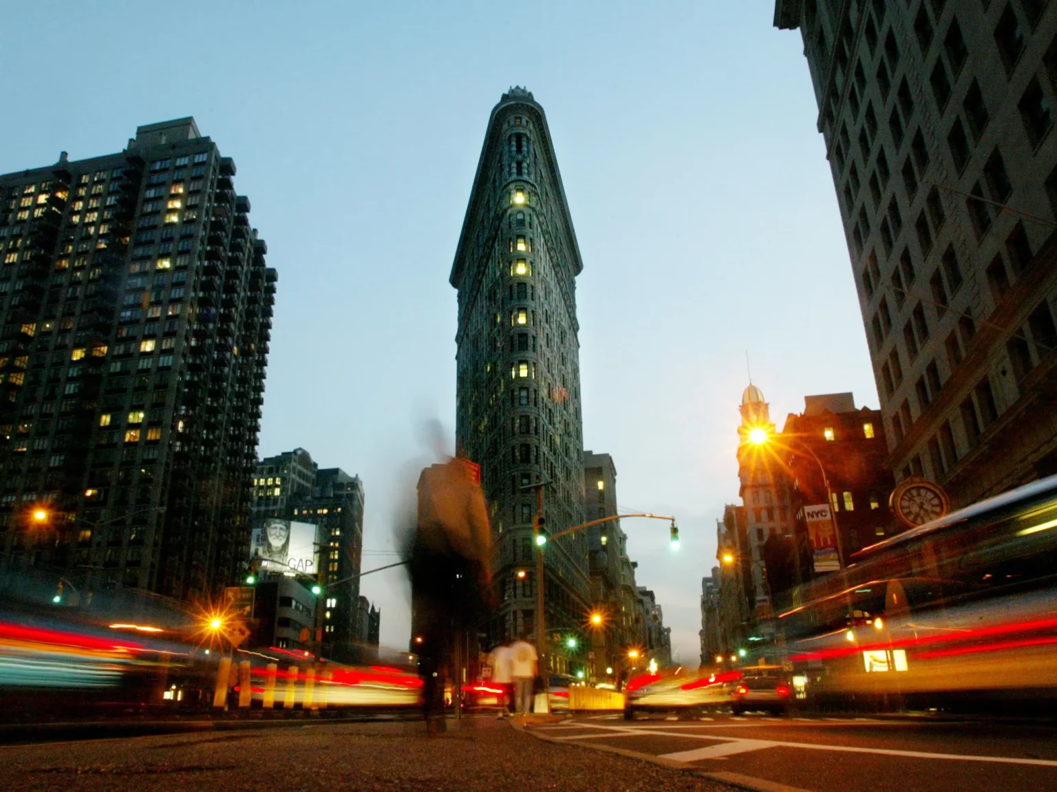 flatiron-building-to-be-converted-into-condos-with-estimated-cost-of-3k-a-square-foot-says-new-owners