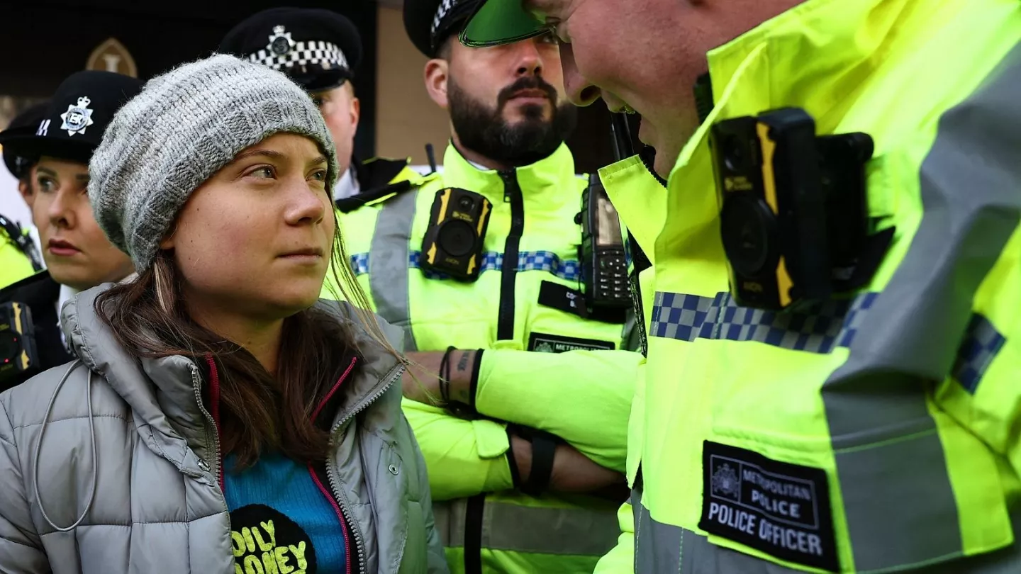 climate-activist-greta-thunberg-to-appear-in-london-court-after-her-arrest-during-a-protest