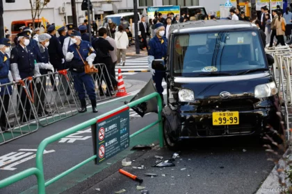 car-crashes-near-israeli-embassy-in-tokyo-left-a-police-officer-injured-reports