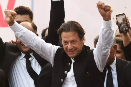 former-pm-imran-khan-to-appear-in-public-trial-following-the-orders-of-pakistans-court