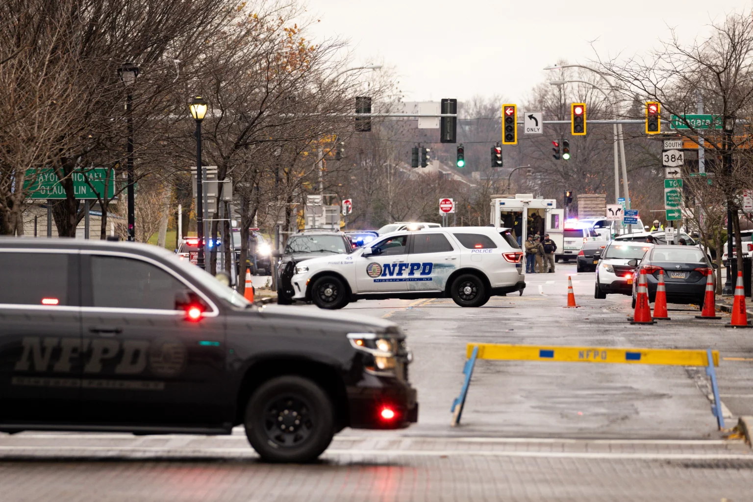 us-canada-border-at-niagra-falls-reopens-after-deadly-car-explosion