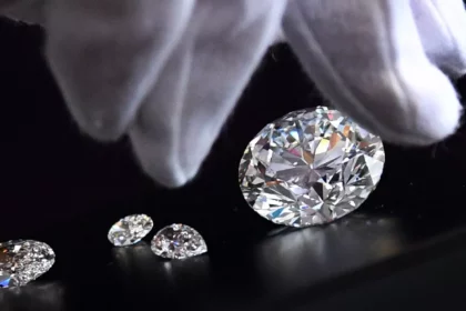 russia-vows-to-find-ways-to-limit-impact-of-eu-diamond-import-ban-kremlin