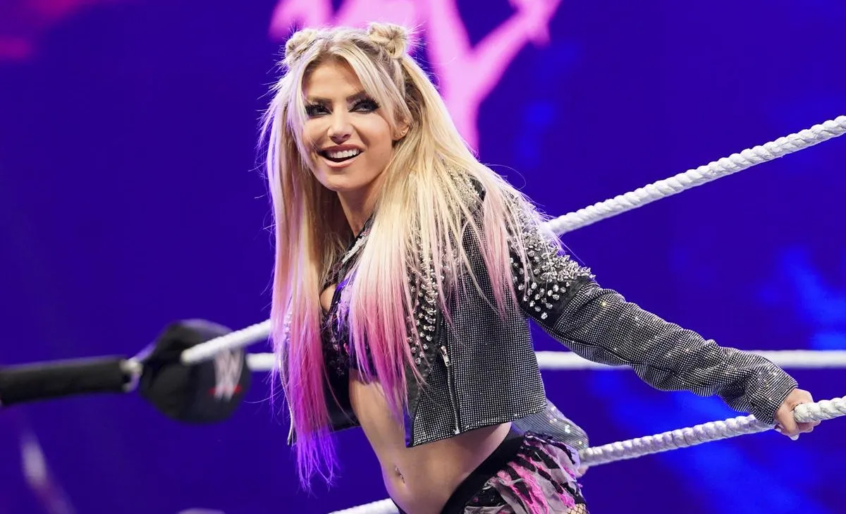 wwe-star-alexa-bliss-shares-adorable-picture-with-her-daughter