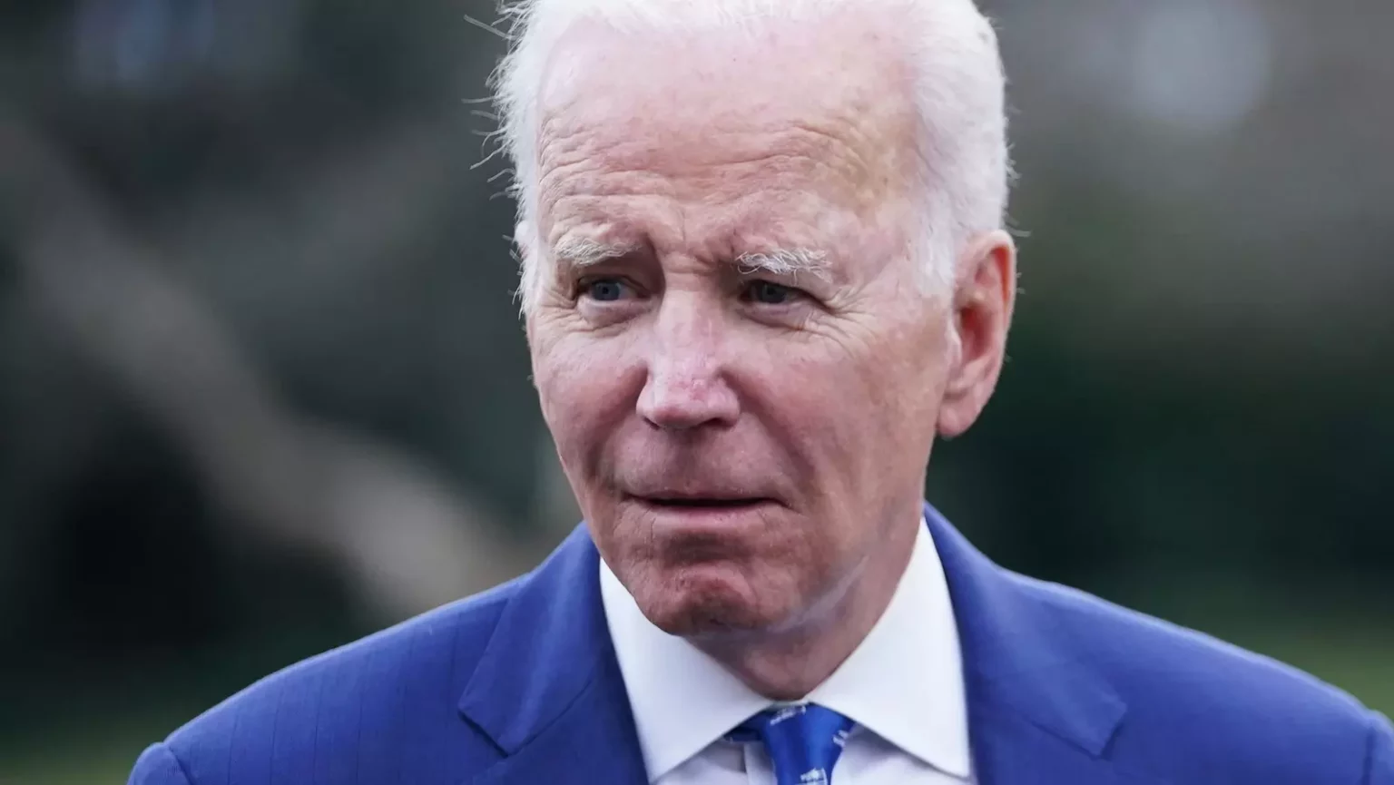 car-collides-into-parked-suv-that-was-part-of-president-joe-bidens-motorcade-in-us-delaware