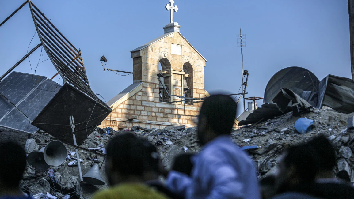 gazas-christians-community-celebrates-christmas-amid-ruins-of-church