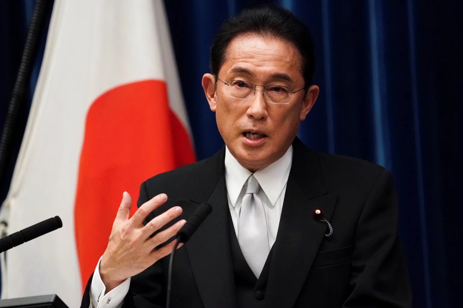 japan-pm-fumio-kishida-set-to-sack-top-ministers-over-graft-claims-reports