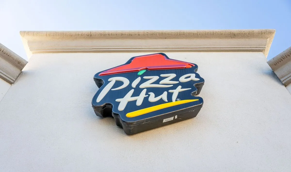 boycottpizzahut-pizza-hut-faces-boycott-calls-after-israeli-franchises-provide-free-meals-to-military-bases