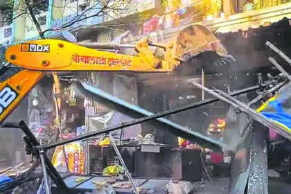 muslim-owned-shopfronts-torn-down-in-mumbai-after-religious-clashes-sparked-by-a-divisive-hindu-temple