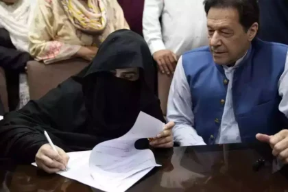 former-pakistan-pm-imran-khan-and-his-wife-bushra-bibi-gets-7-years-for-unlawful-marriage