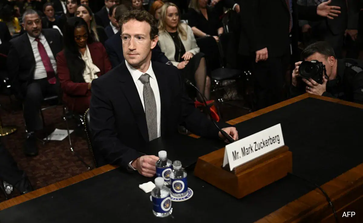 meta-ceo-mark-zuckerberg-apologizes-to-families-in-attendance-as-a-result-of-social-media-harms